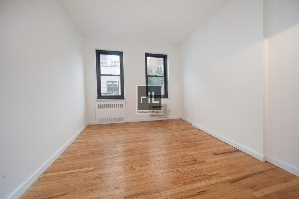 Primary Photo - Sullivan Street