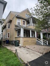 Building Photo - 1003 Howard Ave