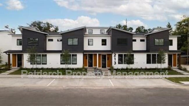 Photo - 213 Lynn Dr Apartment