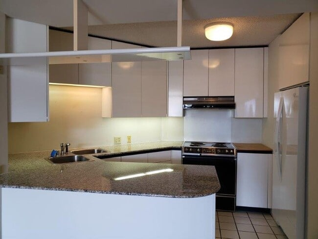 Foto del edificio - Honolulu Park Place - 1 Bedroom, 1 bath Co...