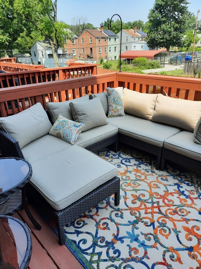 Back Deck - 4936 Nannie Helen Burroughs Ave NE