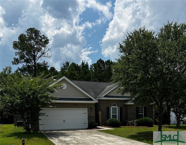 Building Photo - 139 Lake House Rd