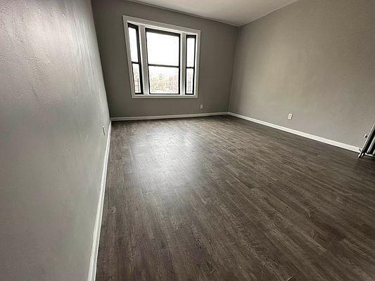 Foto del edificio - 2 bedroom in BRONX NY 10468