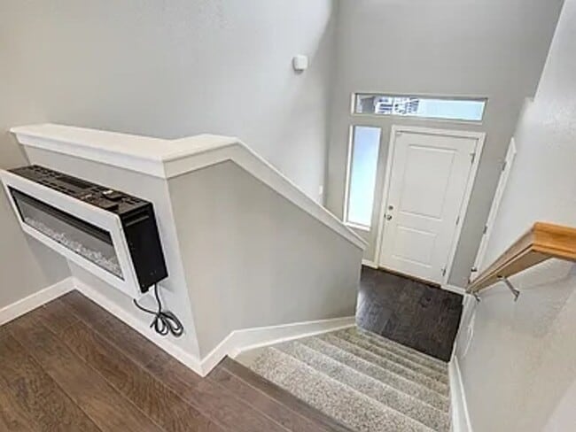 Building Photo - 6585 John Muir Trl