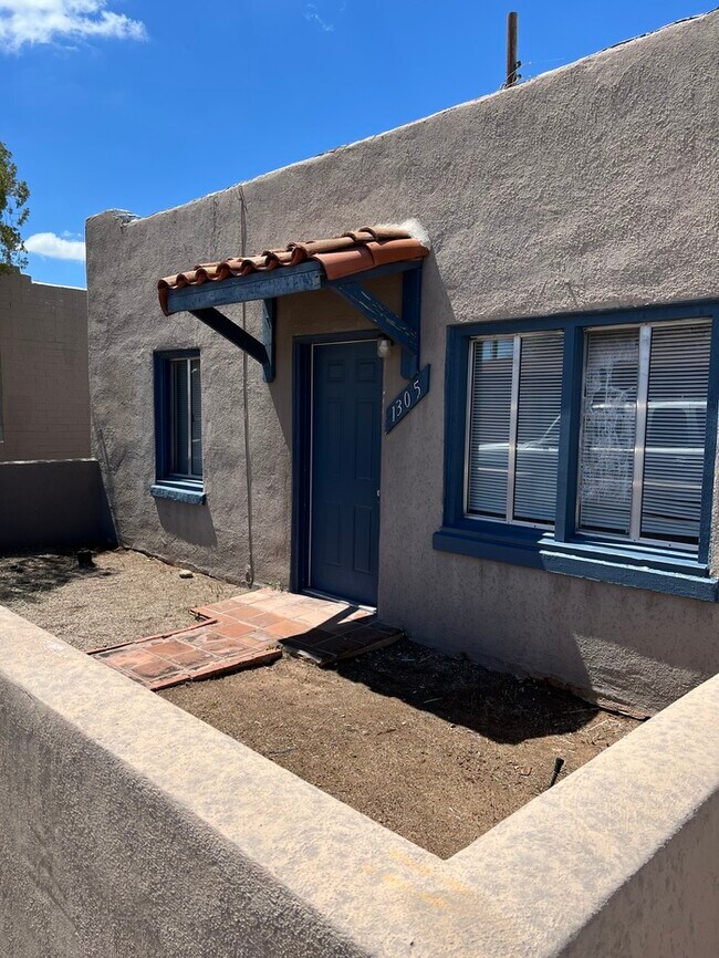 Foto del edificio - 1305 N Columbus Blvd