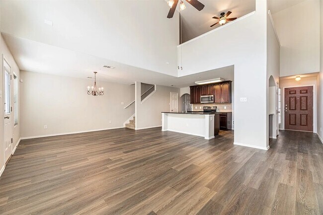 Foto del edificio - 9829 Fleetwood Dr