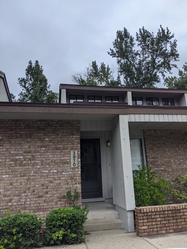 Building Photo - 3970 NW 29th Ln