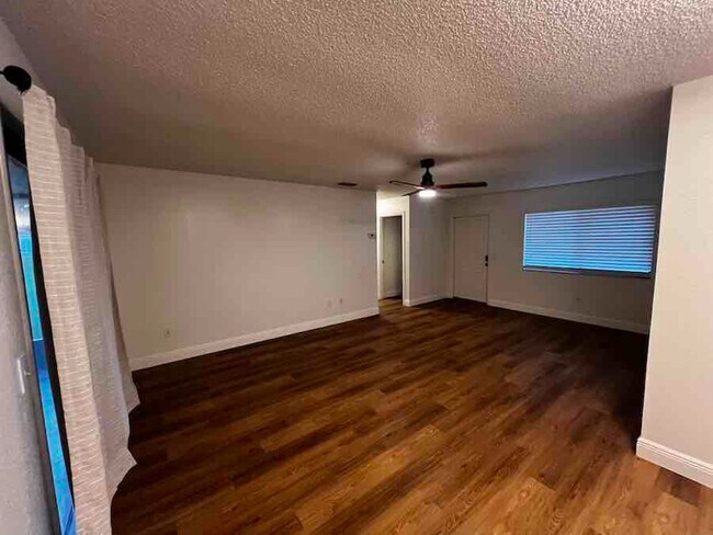 Building Photo - 543 Silver Course Ct