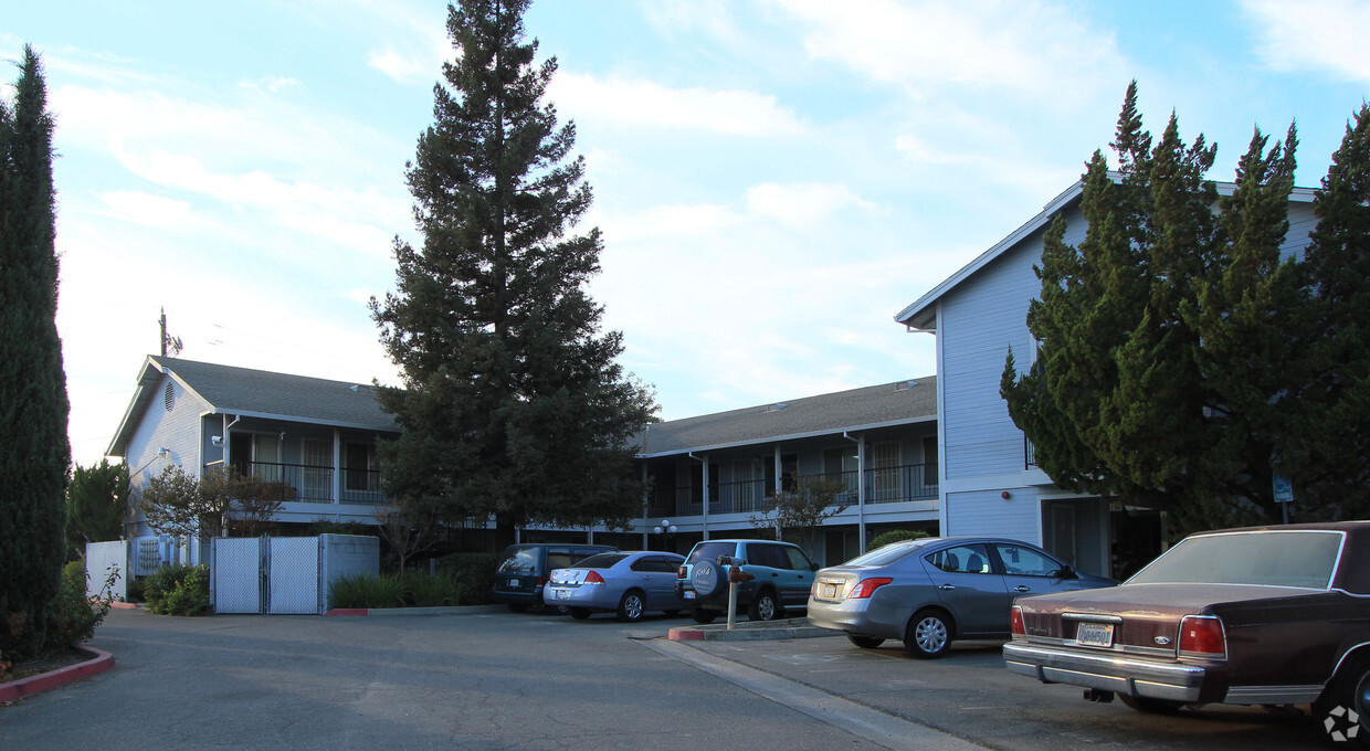 Primary Photo - Knights Landing Harbor Apartments