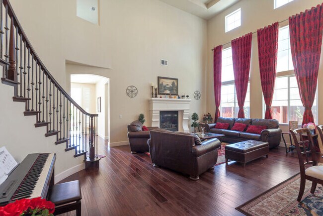 Building Photo - 3599 Lago De Bracciano St