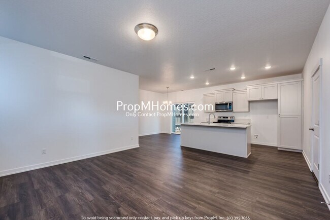 Foto del edificio - Beautiful Three Bedroom Home in Estacada!