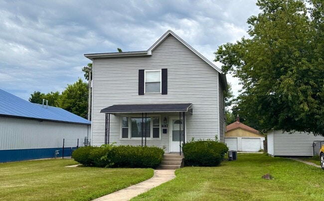 Building Photo - 2 Bedroom Home on the Southside