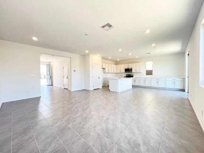Building Photo - 5880 Sunset Creek St