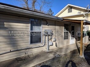 Building Photo - 618 Edgewood Ave