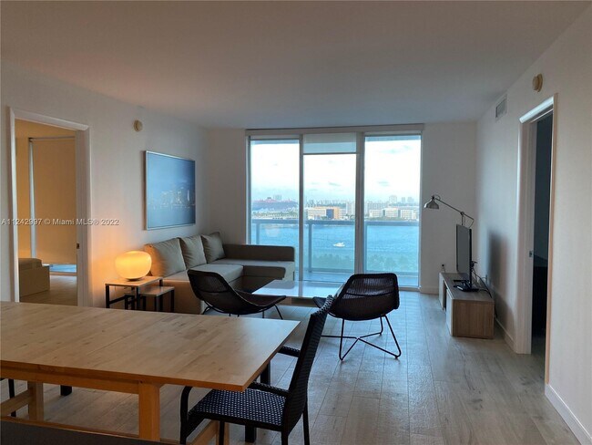 Foto del edificio - 50  Biscayne Blvd  1508 Miami Fl 33132