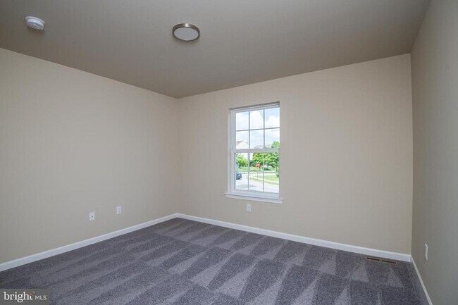 Building Photo - 29 Kantner Ln S