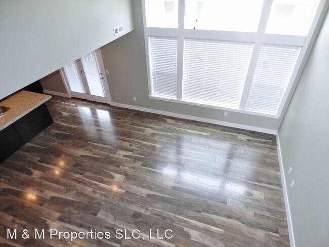 Building Photo - 3 br, 2.5 bath House - 381 E Corral Creek ...