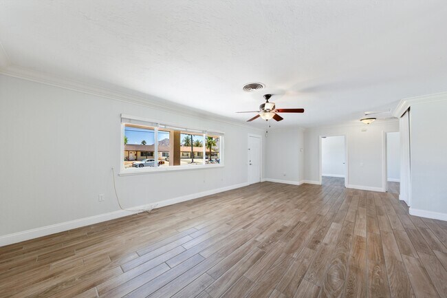 Building Photo - 77054 California Dr