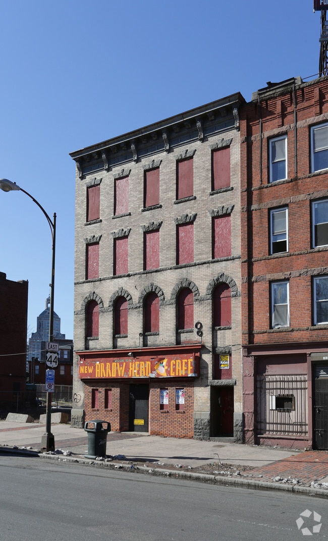 13551357 Main St, Hartford, CT 06103 Apartments in Hartford, CT