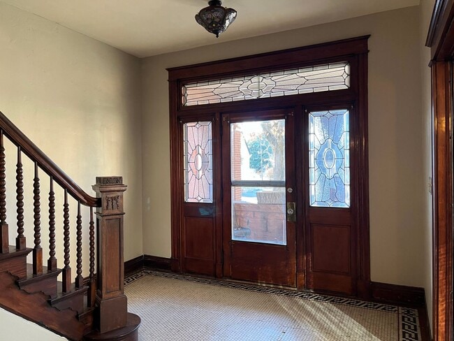 Building Photo - Private 3 Bed House in Wallace Woods