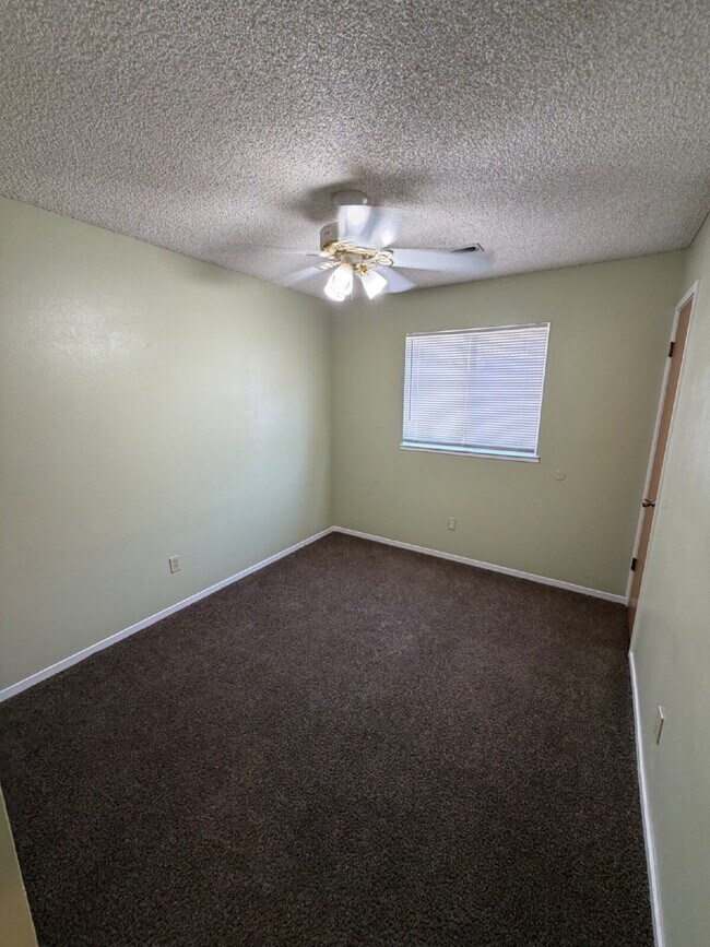 Foto del edificio - LIMITED-TIME MOVE-IN SPECIAL!  Effective July 7, 2026, qualified applicants will receive ½ OFF th...