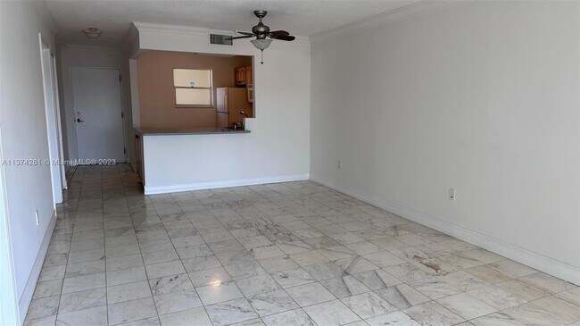 Foto del edificio - 3944 NE 167th St