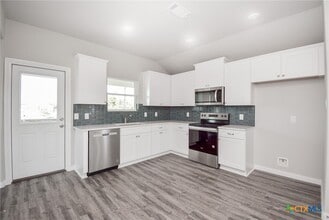 Building Photo - 544 Buckskin Dr