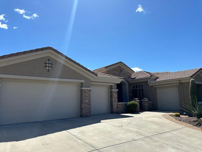 Foto del edificio - 42107 N Mountain Cove Dr