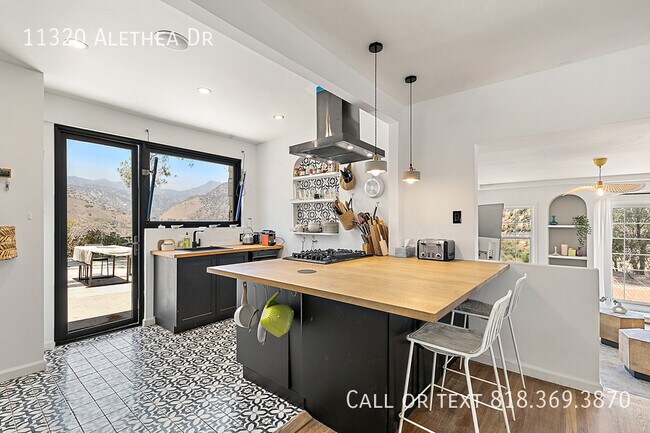 Foto del edificio - 11320 Alethea Dr