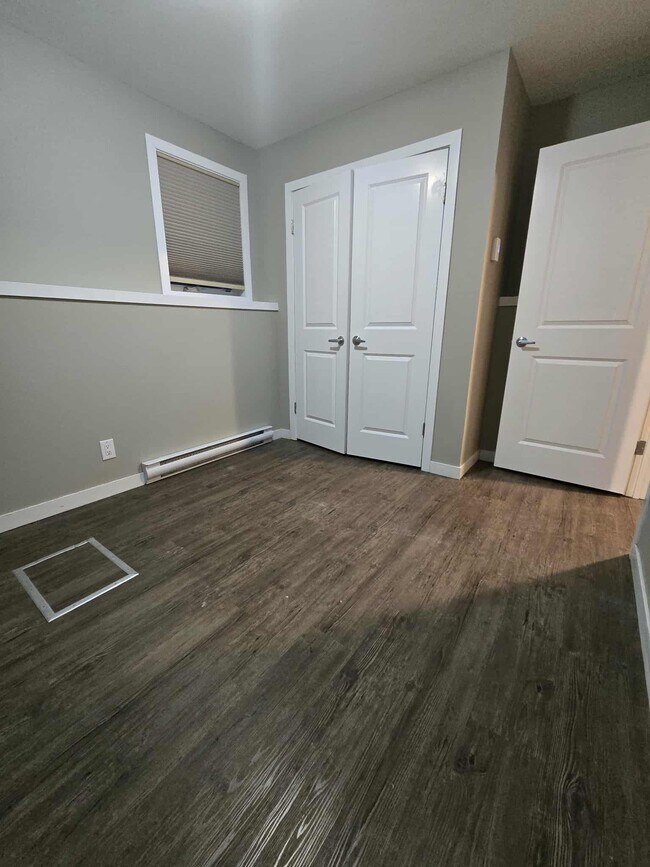 Photo du bâtiment - 909 Rte 52