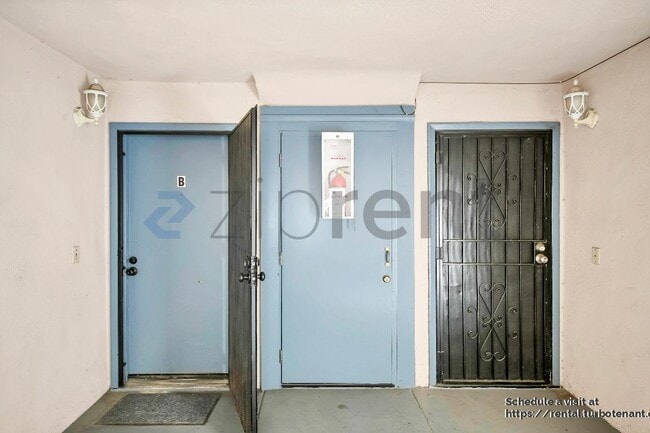 Foto del edificio - 9226 Palm St