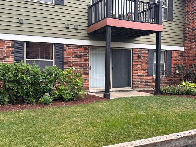 Building Photo - 1513 Raymond Dr