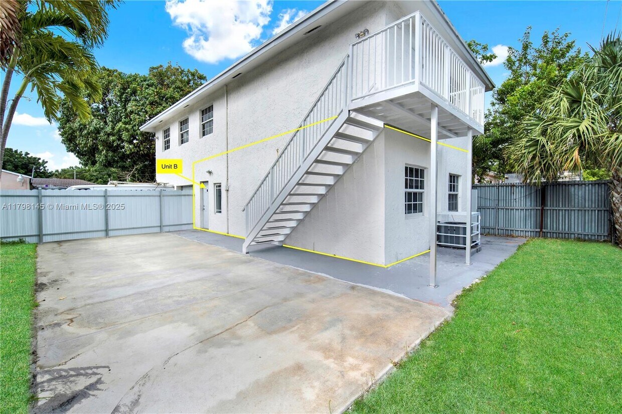 Primary Photo - 10410 NW 28th Ave