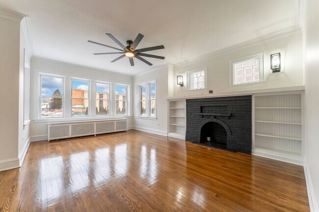 Foto del edificio - 1027 N Harlem Ave