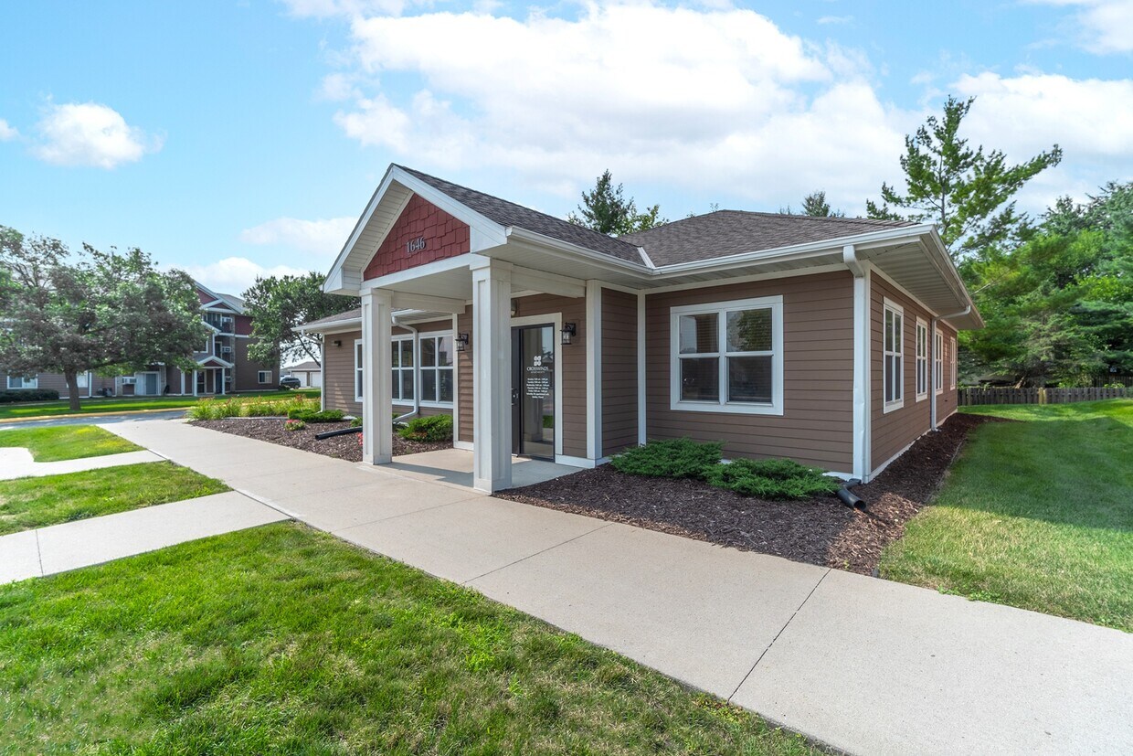 Crosswinds Apartments Apartments in Des Moines, IA
