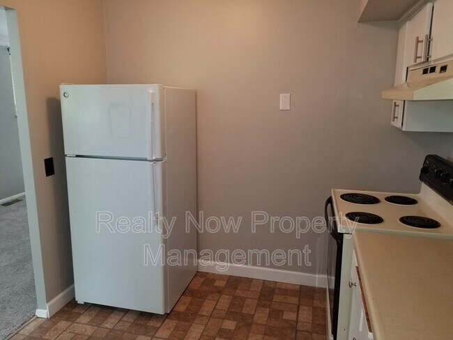 Foto del edificio - 20838 Detroit Rd
