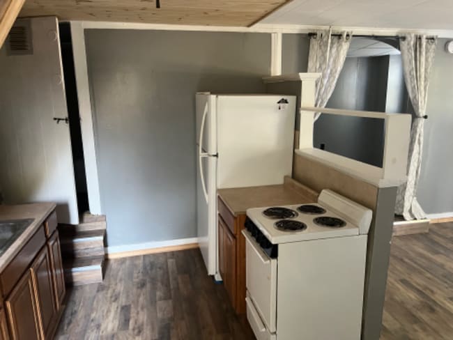 Building Photo - 636 Enders Ave