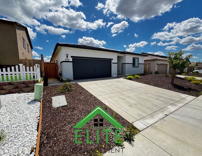 Building Photo - **Brand New 4-Bedroom, 2-Bath Home in Ranc...