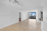 Foto principal - 3300 NE 191st St