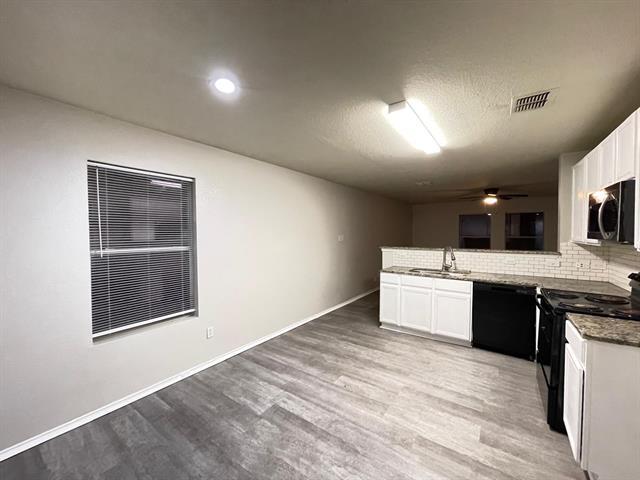 Foto del edificio - 1512 Queens Brook Ln