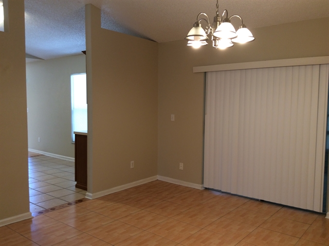 Building Photo - 768 Americana Ct