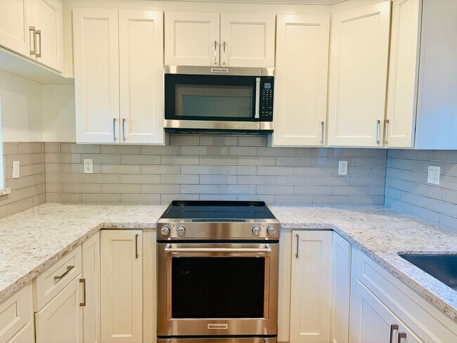 Building Photo - 258 Sandpiper Ct