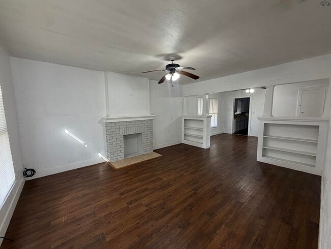 Foto del edificio - 1656 McGregor Ave