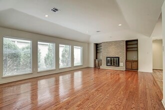 Building Photo - 15614 Whitewater Ln