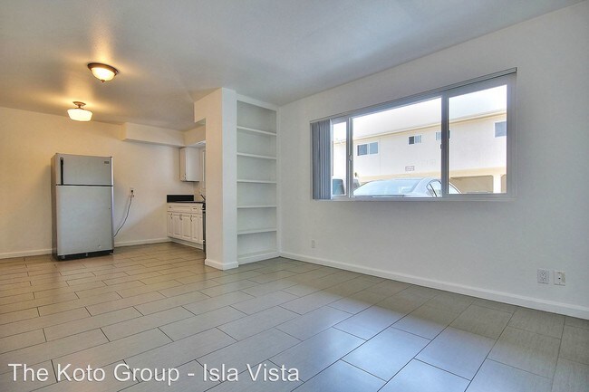 Building Photo - 2 br, 2 bath Room For Rent - 6514 El Nido