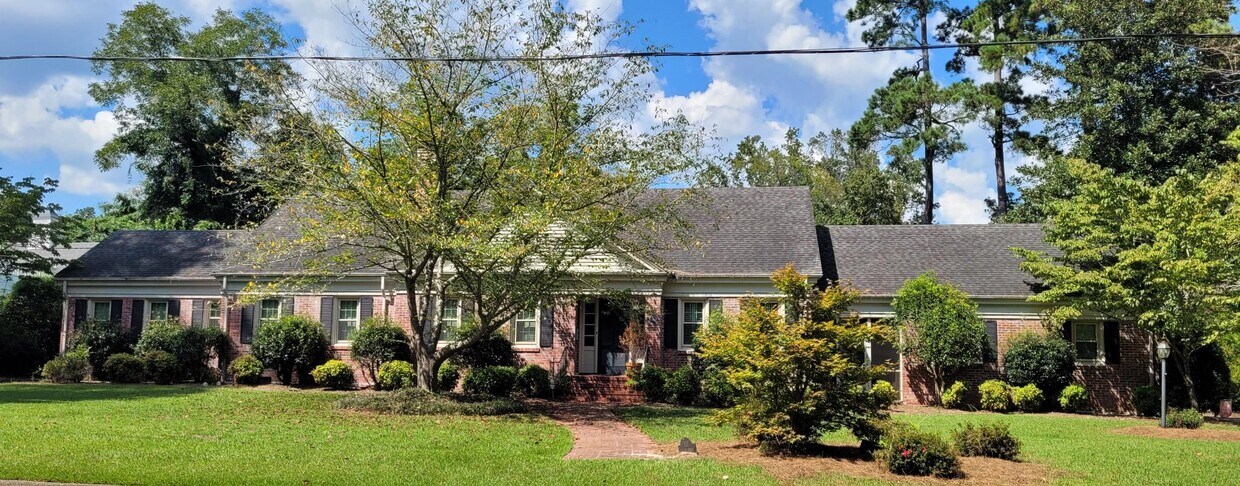 Foto principal - 111 Fuller St