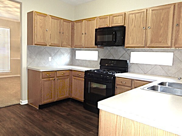 Building Photo - 2906 Tara Gables Ct