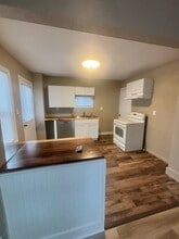 Building Photo - 352 Springfield Ave