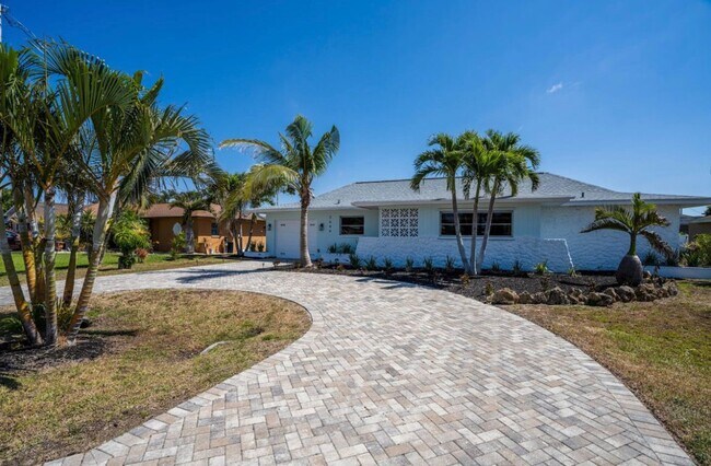 Foto del edificio - 3649 SE 5th Ct