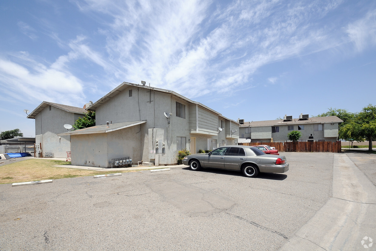 Building Photo - South Chester Avenue Apartments